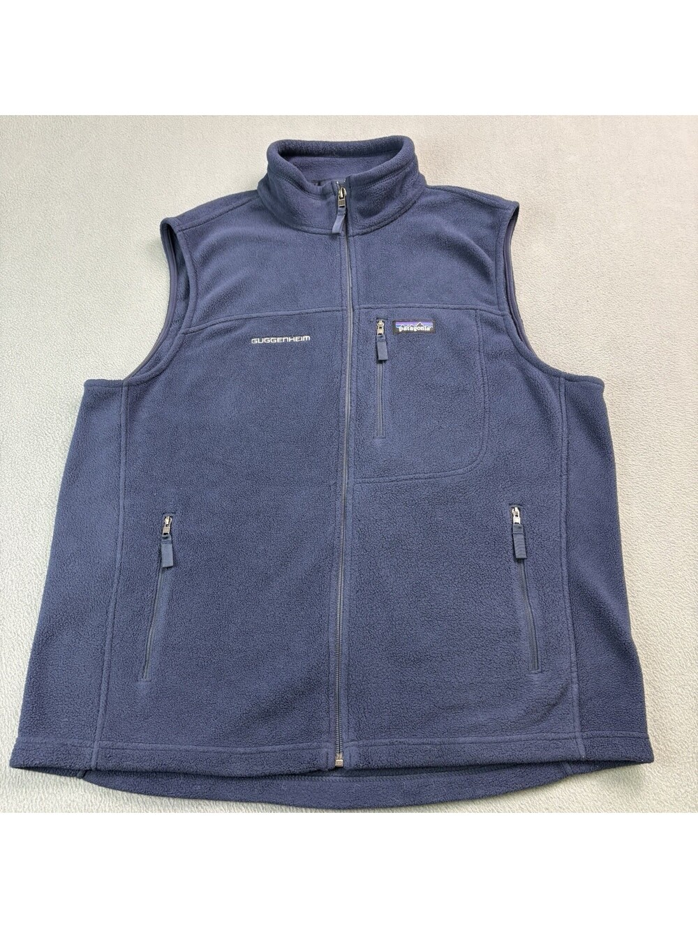 Patagonia Synchilla Vest Size Large Navy Blue Guggenheim Art Museum New York